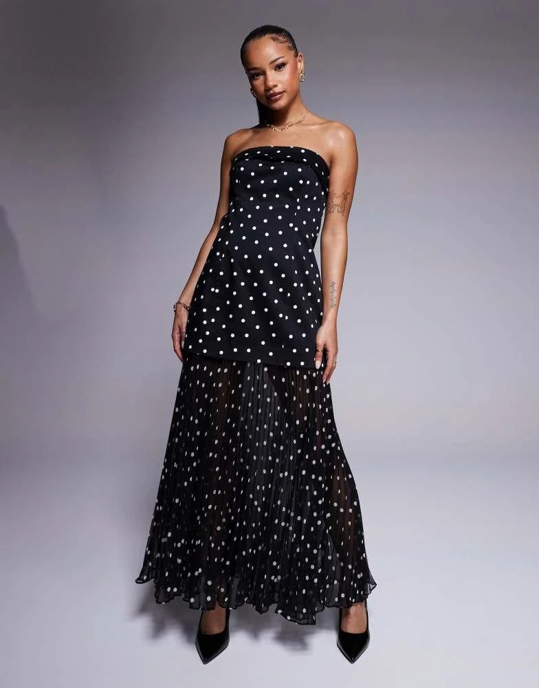 open lace back dress Sheer Pleated Maxi Dress | Ésthe main image 1