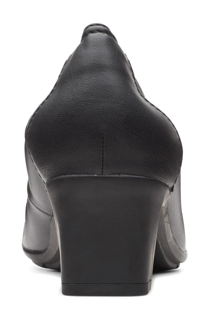 Clarks Neiley Block Heel Pump 3