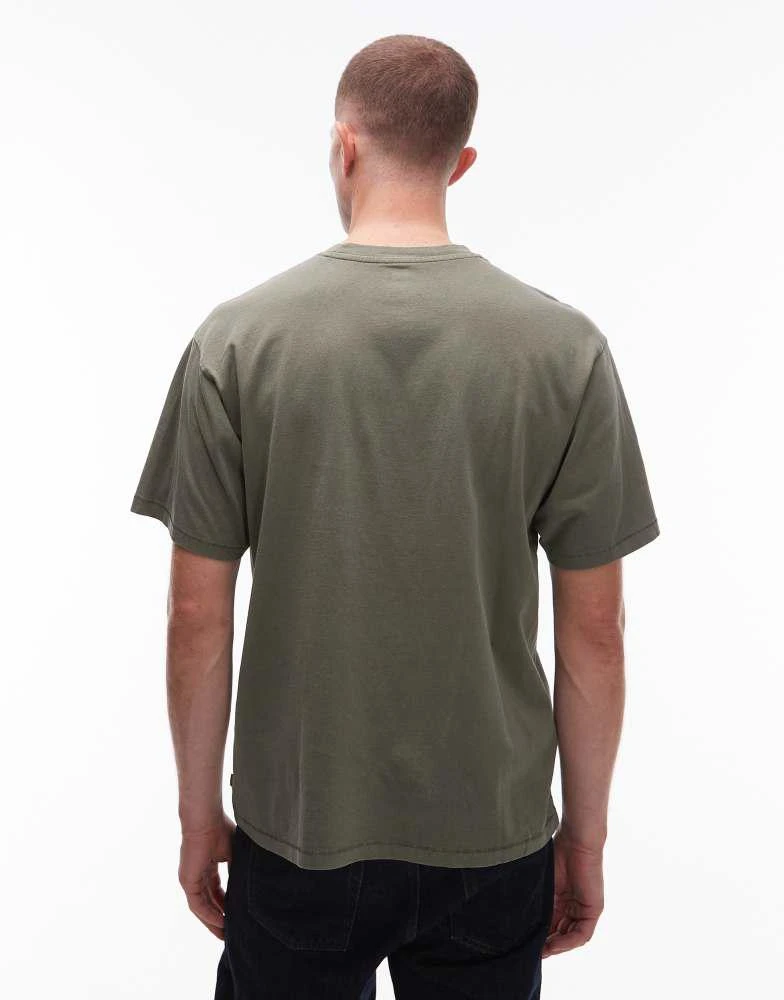 Levi
s Levi
s tonal logo vintage oversized garment dye t-shirt in dark green 3