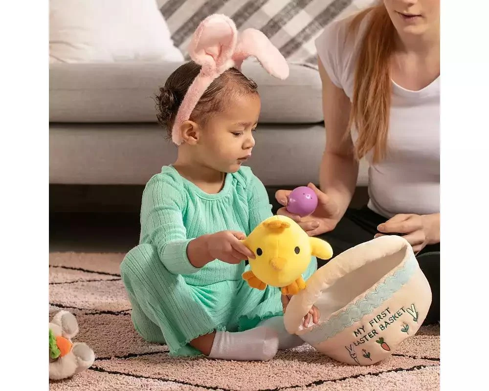 Sperric Easter Baby Plush Playset with Easter Basket, Bunny Holding Carrot, Easter Egg, and Squeaky Chicken, Sensory and Decorative Toys for Babies
Newborns 4