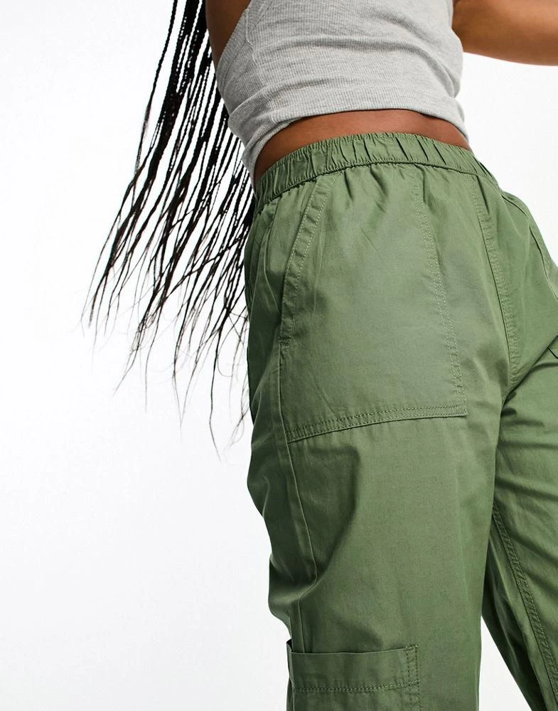 ASOS ASOS DESIGN Tall clean pull on cargo trouser in khaki 3