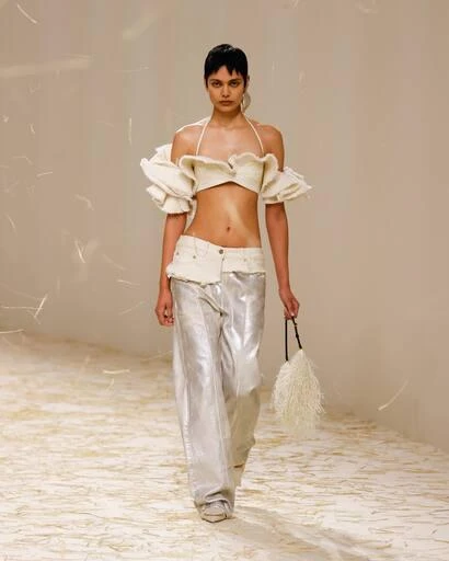Jacquemus La Brassière Artichaut cotton crop top 5