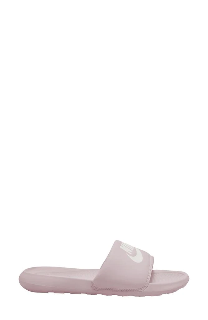 NIKE Victori Slide Sandal 1