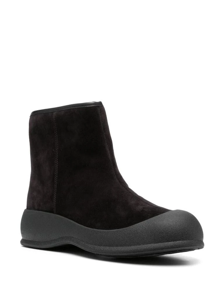 Bally Bally Boots 2