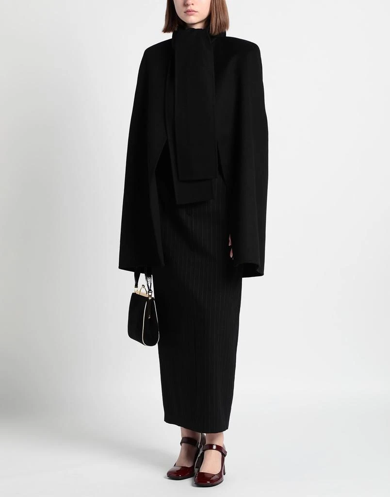 Valentino Cape 3