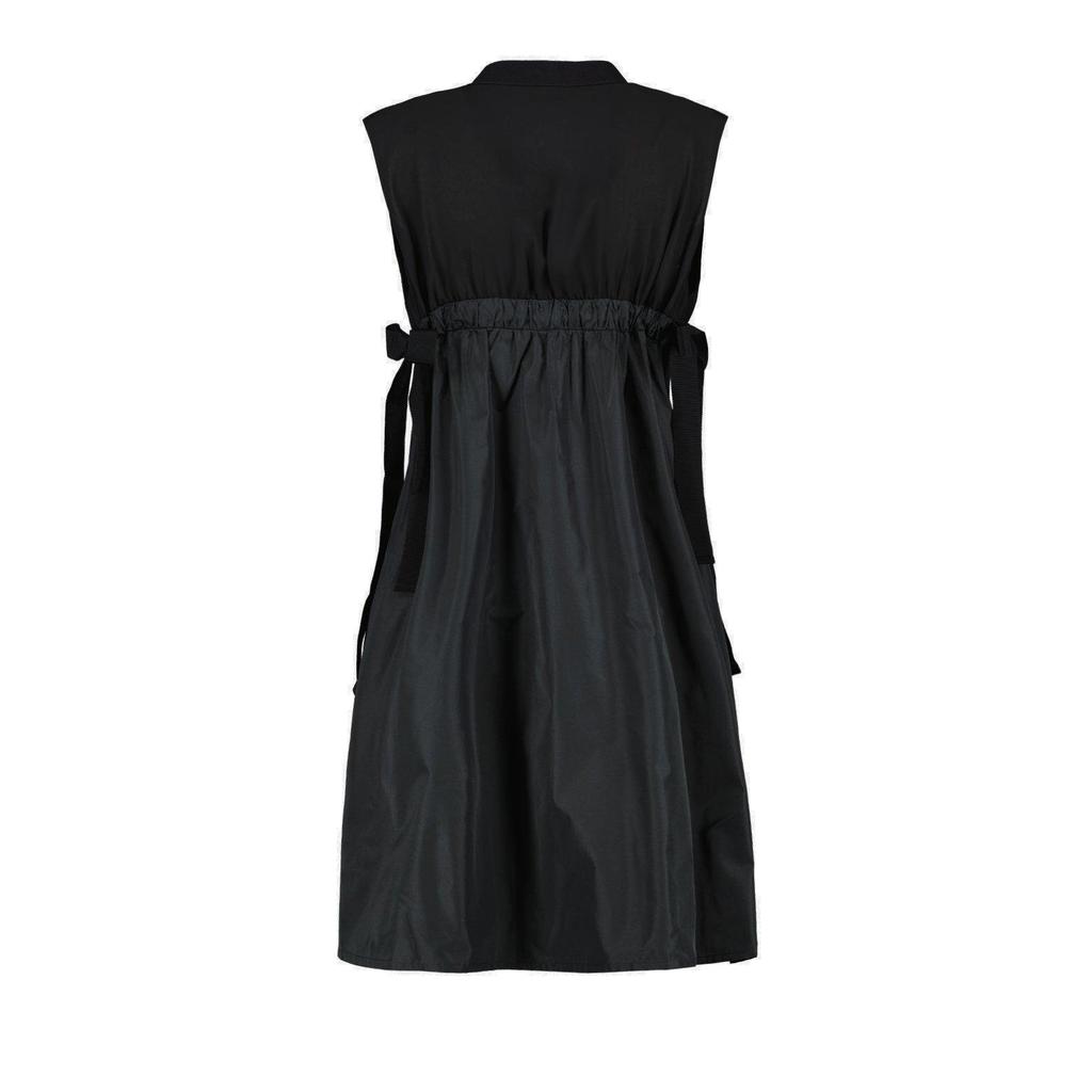 【送料&関税込】Moncler Logo Patch Drawstring Dress Moncler Logo Patch Drawstring Dress | italist