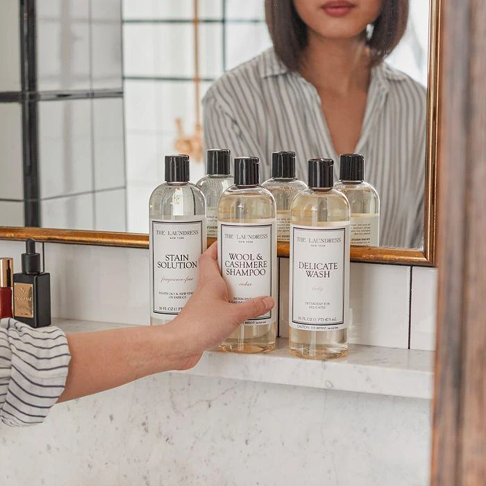 The Laundress Wool & Cashmere Shampoo 3