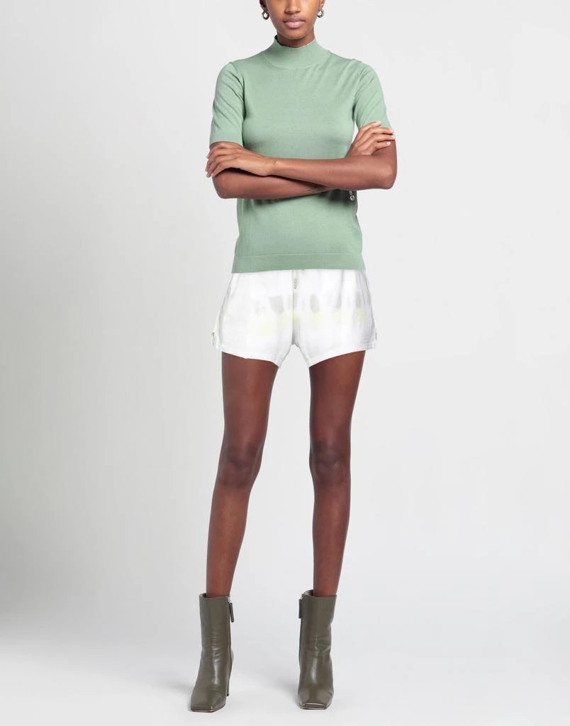 John Elliott Shorts 
Bermuda 2