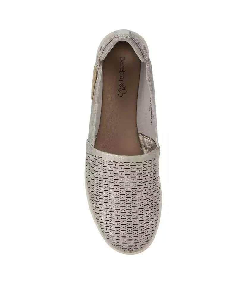 Baretraps Women's Viccia Slip On Flats 4