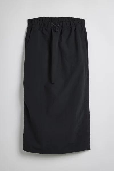 CHAMPION Champion UO Exclusive Taslan Midi Skirt