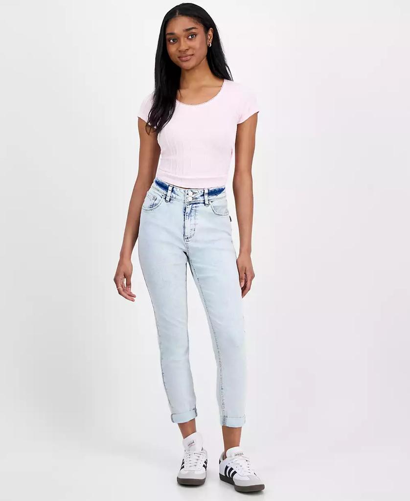 Indigo Rein Juniors' Mid-Rise Light-Wash Cropped Jeans