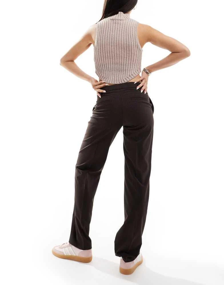 Bershka Bershka straight leg tailored trousers in brown pinstripe 5
