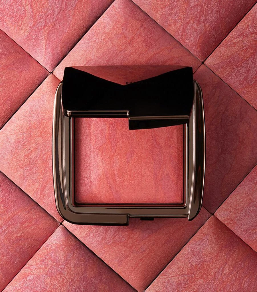 HOURGLASS Ambient Lighting Blush 2