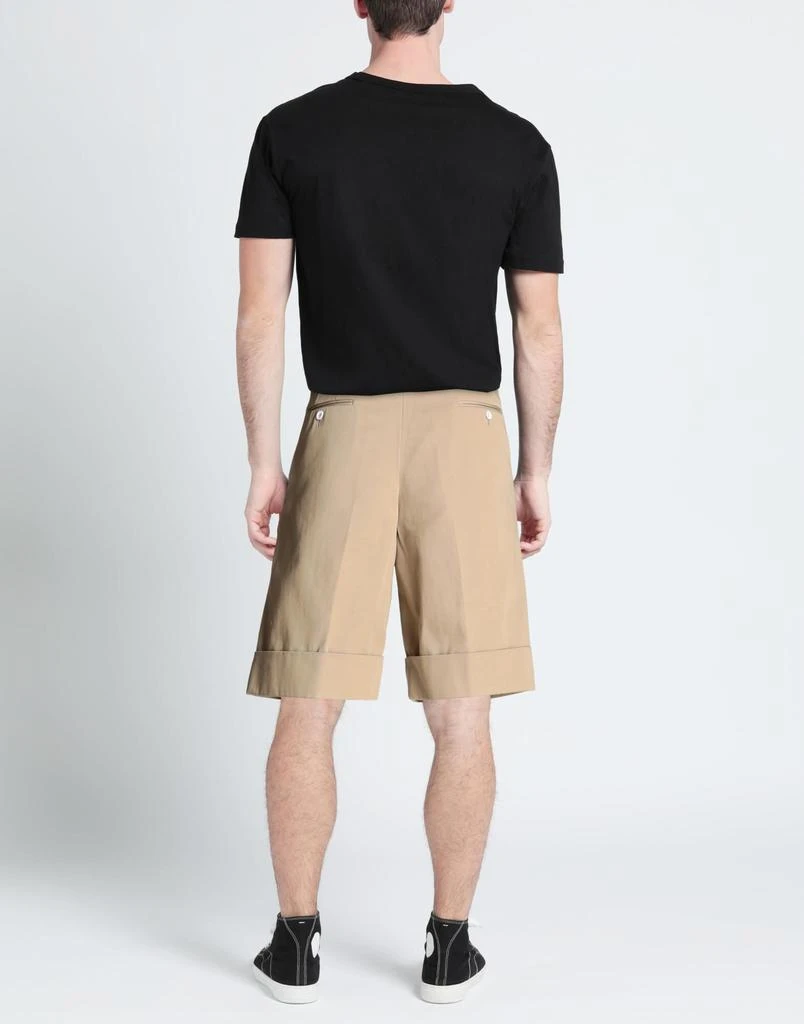 Thom Browne Shorts 
Bermuda 3