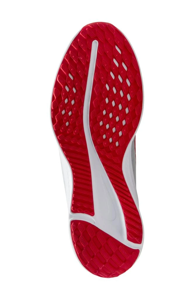 NIKE Quest 5 Road Running Shoe 3
