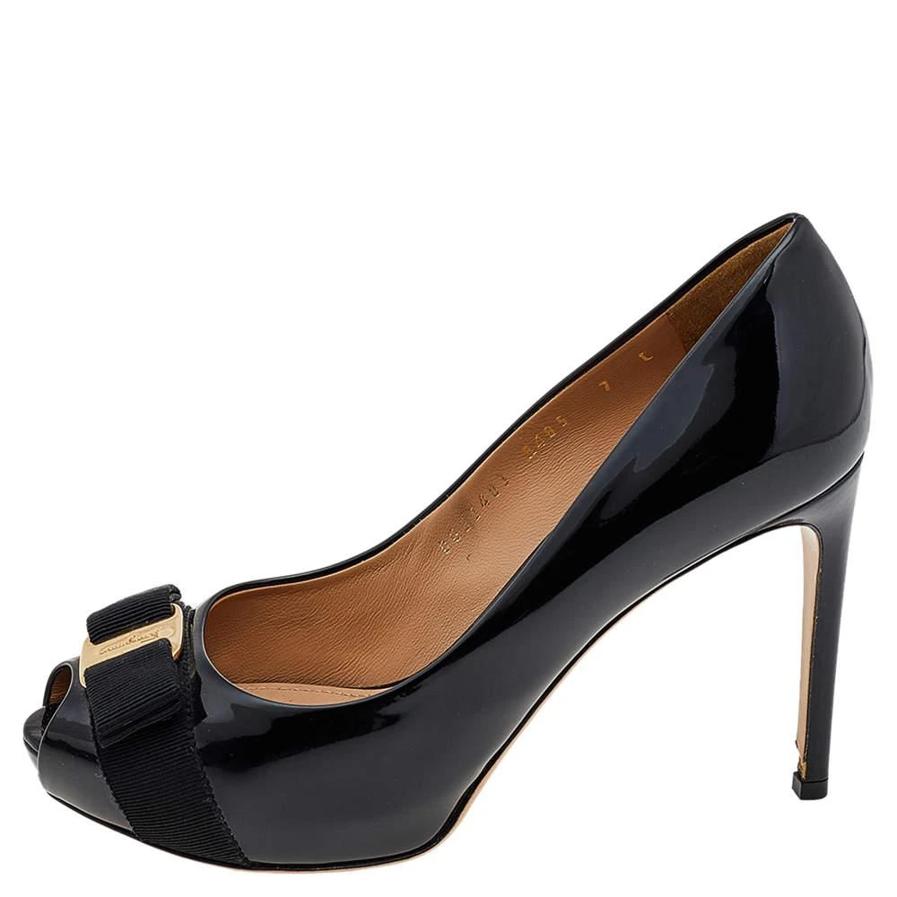 Salvatore Ferragamo Salvatore Ferragamo Black Patent Leather Vara Bow Peep Toe Pumps Size 41 2