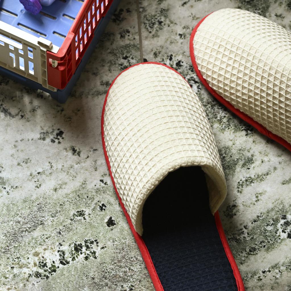 HAY HAY Waffle Slippers - Cream