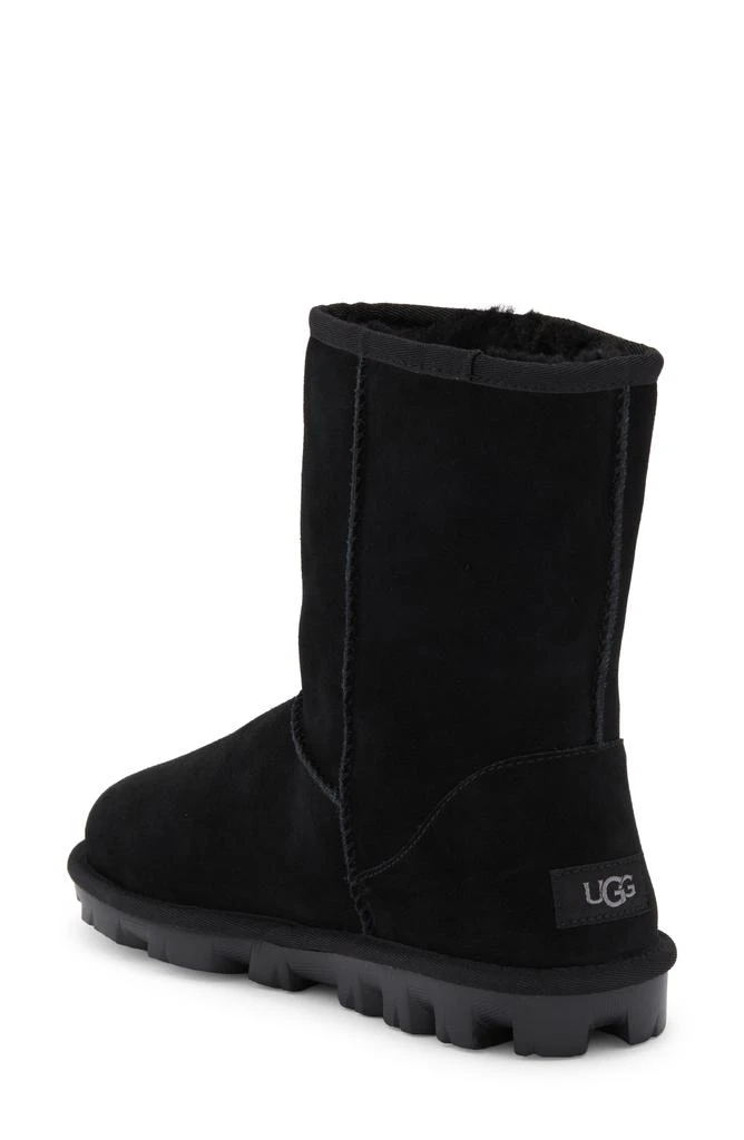 UGG Essential Short Boot 2