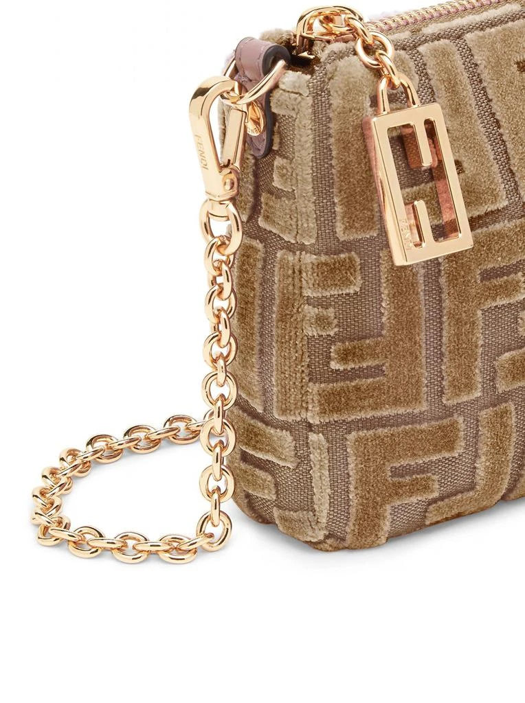 Fendi BAGUETTE POUCH 5