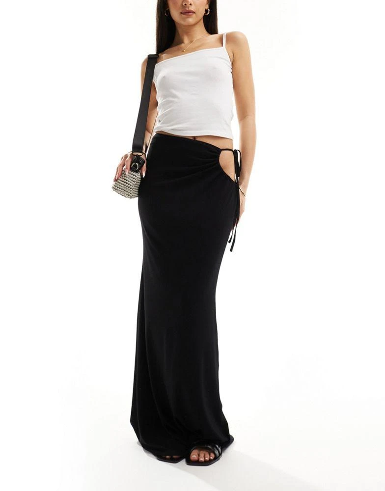 ASOS ASOS DESIGN maxi aline skirt with side keyhole in black 1