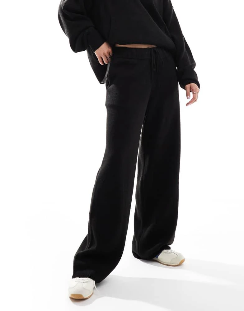 COLLUSION COLLUSION oversized knitted jogger co-ord in black 2