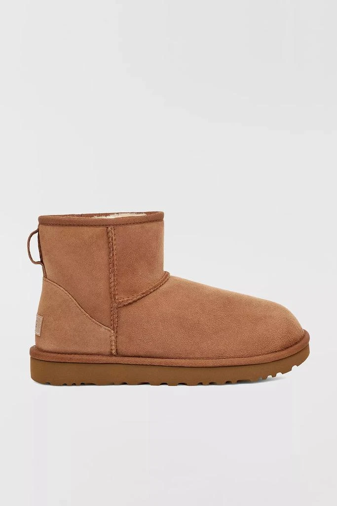 UGG UGG Women
s Classic Mini II Boot 1