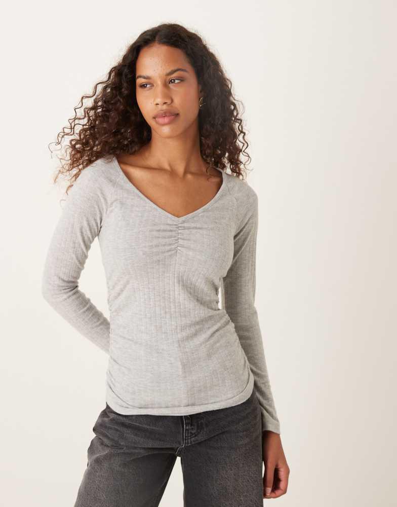 ASOS ASOS DESIGN supersoft brush rib v neck long sleeve in grey marl