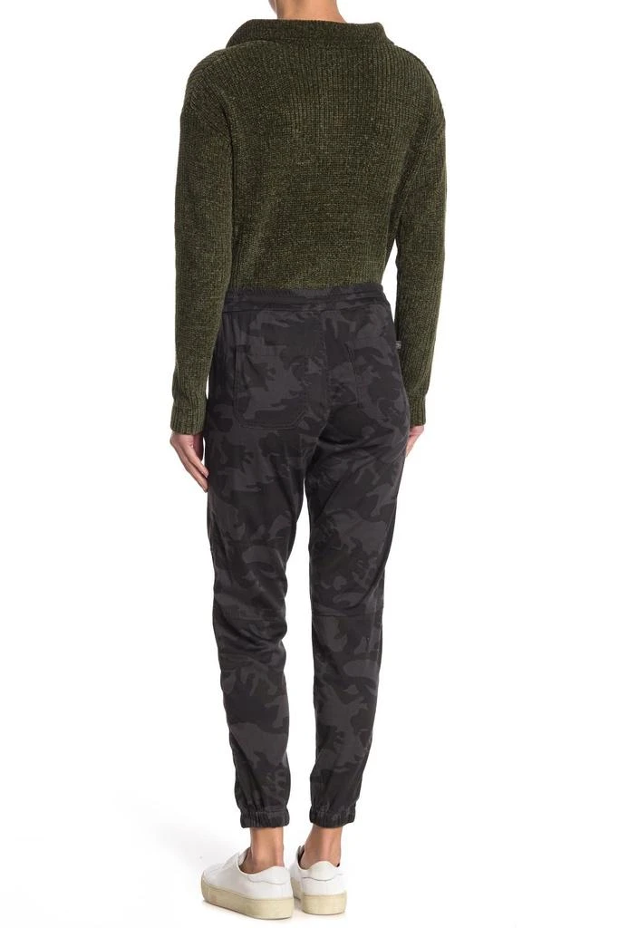 SUPPLIES BY UNION BAY Demery Camo Stretch Jogger Pants 2