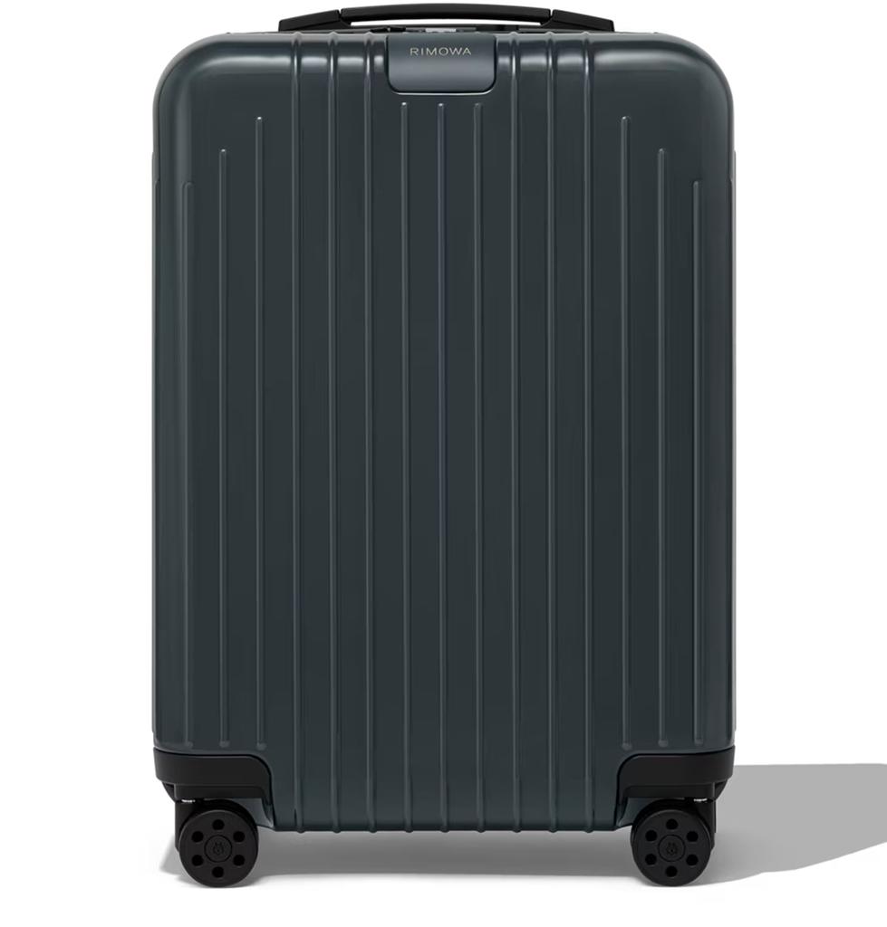 RIMOWA Essential Lite cabin luggage