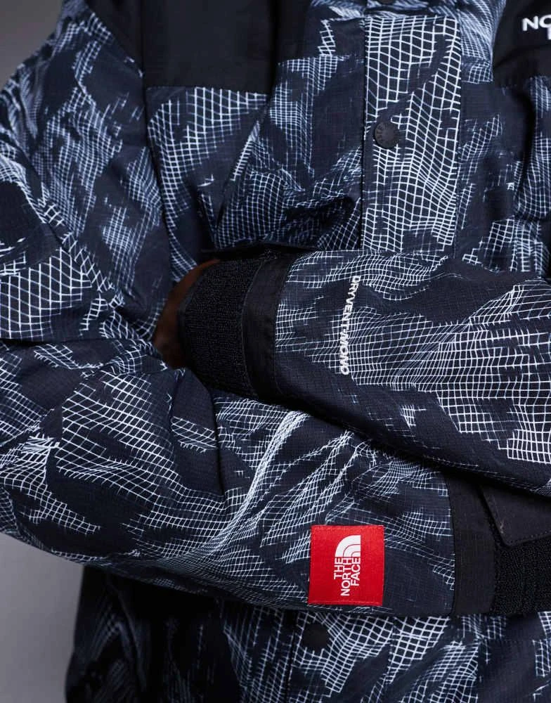 The North Face The North Face Seven Summits Mountain Mono jacket in grey mountain print 3
