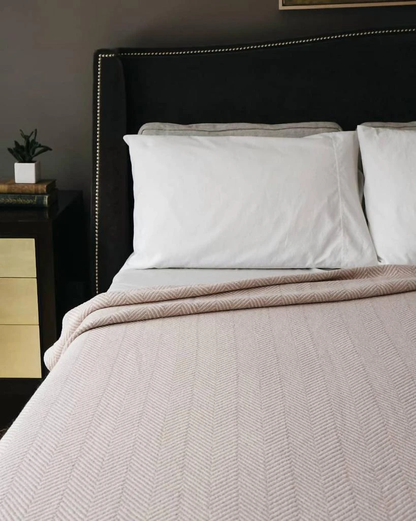 Evangeline Evangeline - Herringbone Cotton Blanket - King 108"x93" 2