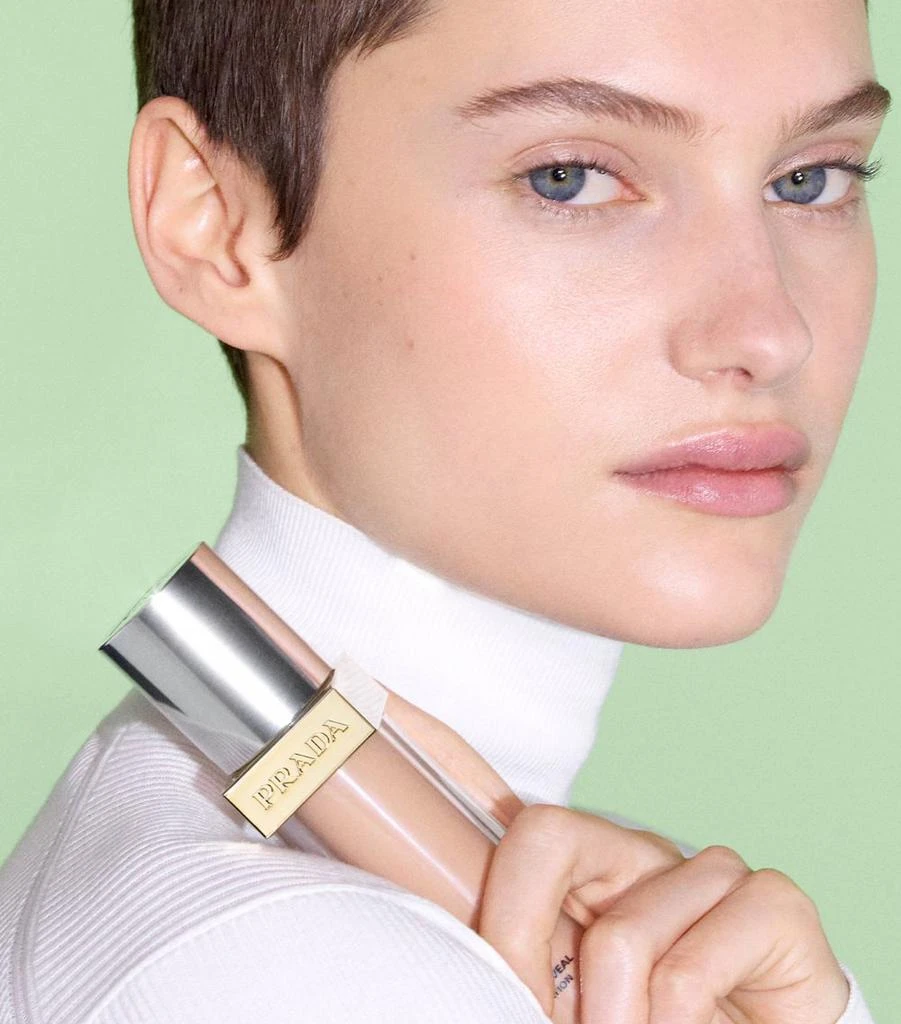 Prada Beauty Reveal Skin Optimising Foundation 4