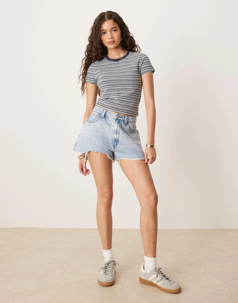 Abercrombie & Fitch Abercrombie & Fitch short sleeve seamless cropped baby tee in navy stripe 2