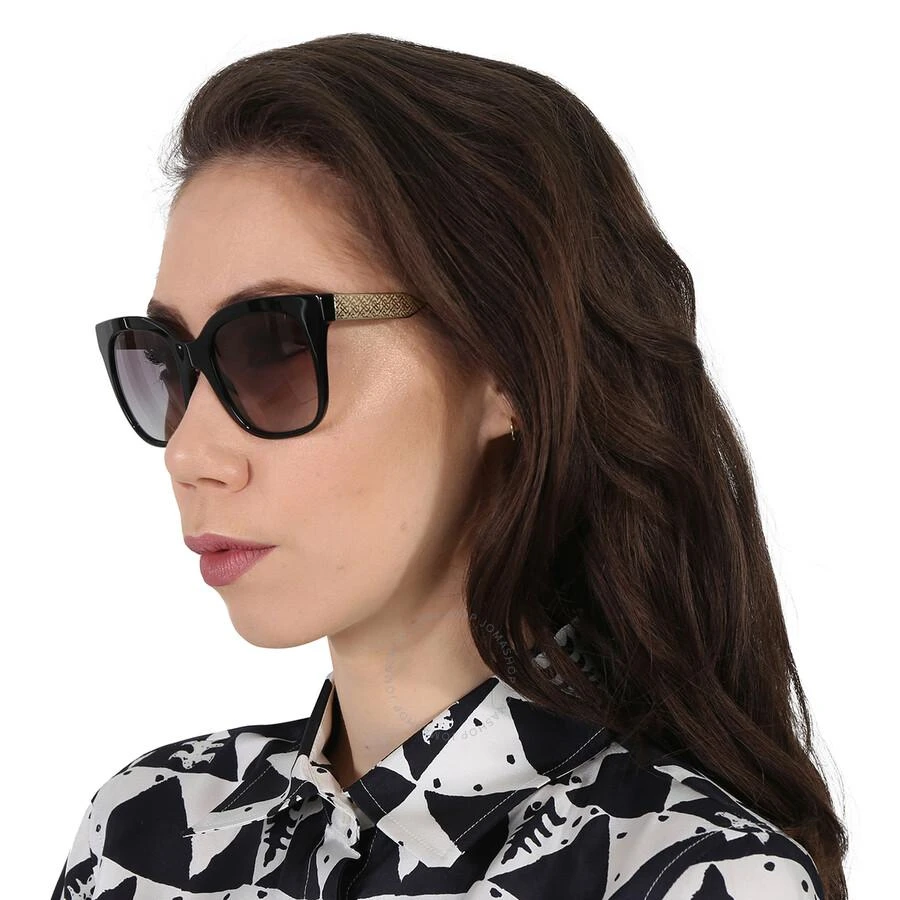 Shop Burberry Evelyn Grey Gradient Square Ladies Sunglasses  display picture 2