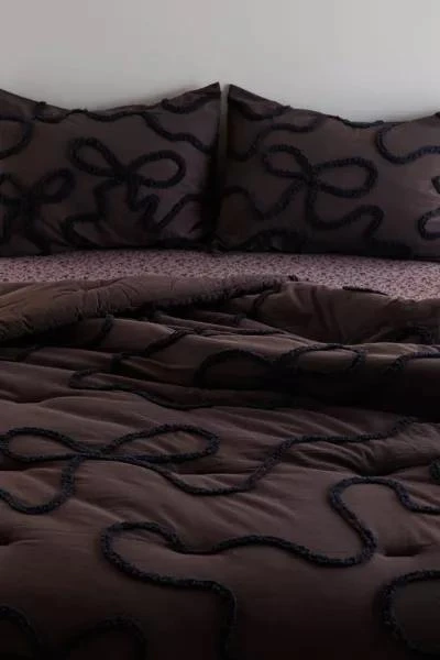 Urban Outfitters Wild Bows Tufted Cotton Comforter 1