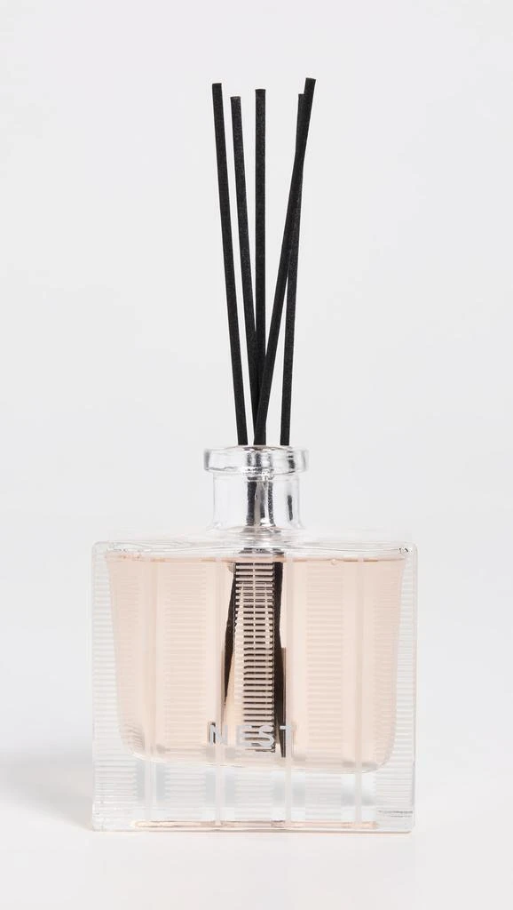 Nest Fragrance Himalayan Salt 
Rosewater Reed Diffuser