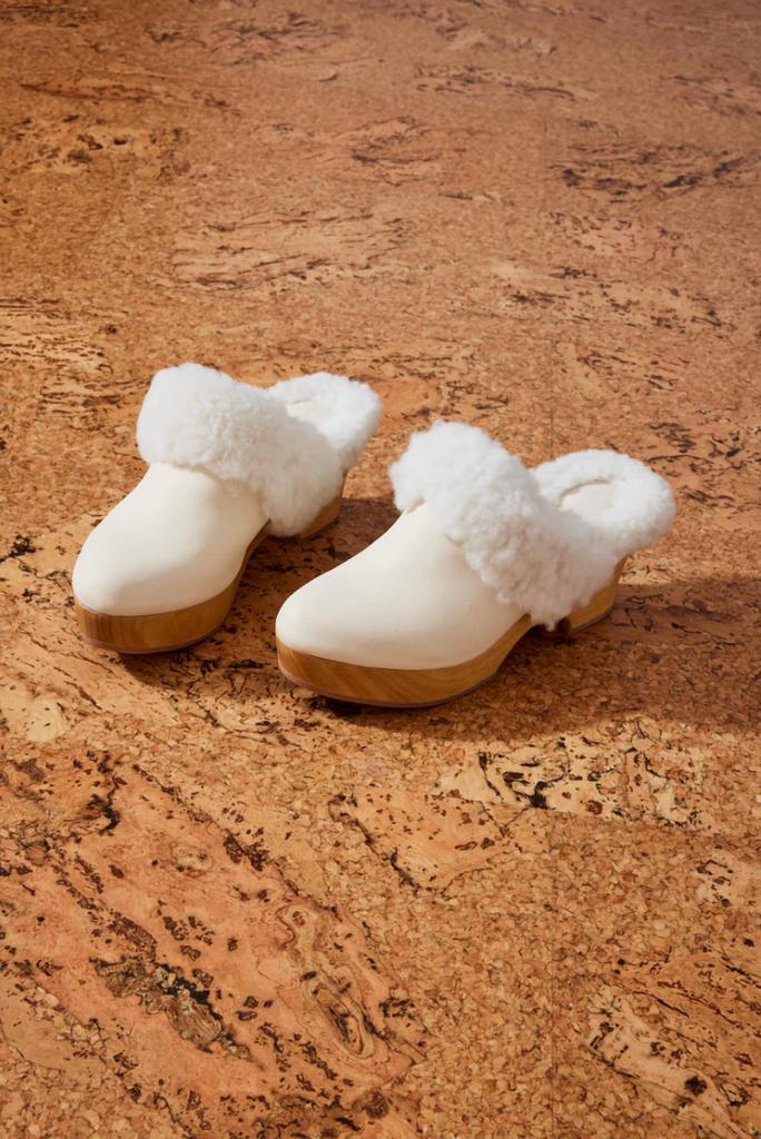 Misha & Puff Women's Pillow Shearling Clog In String