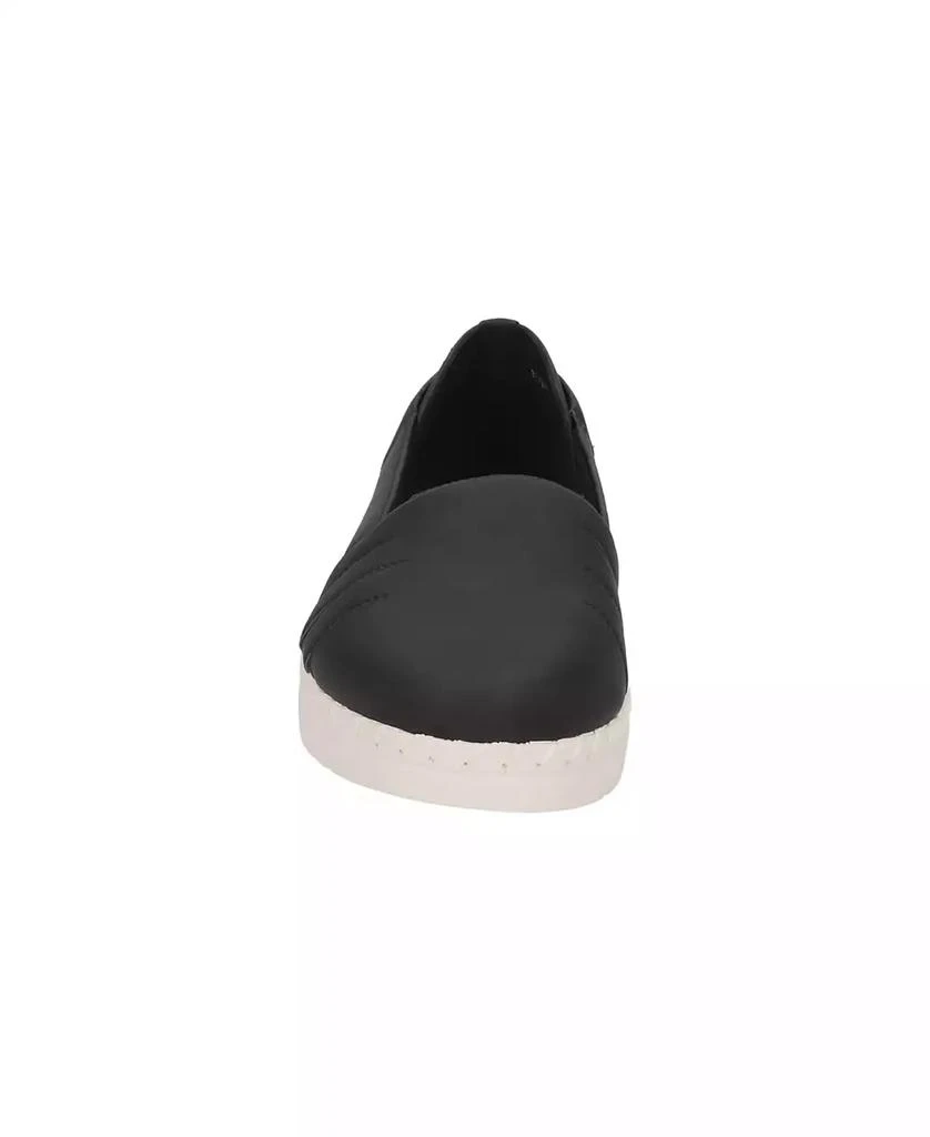 Easy Street Women's Bugsy Comfort Slip-on Flats 2