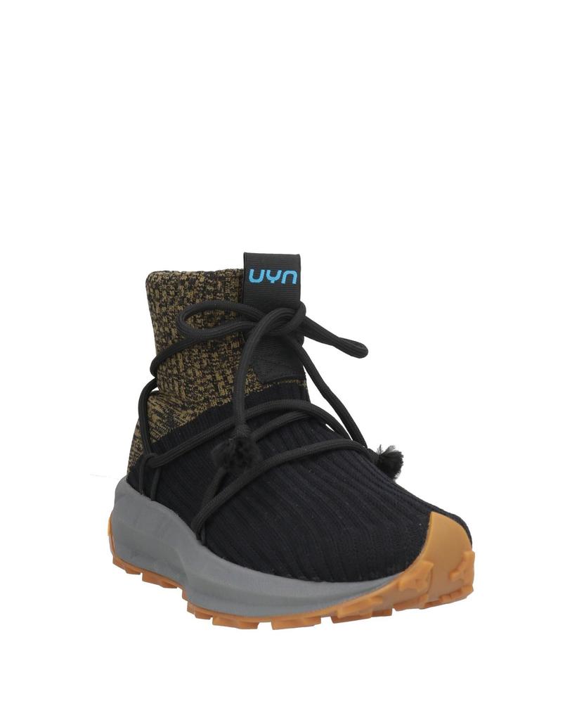 UYN Sneakers