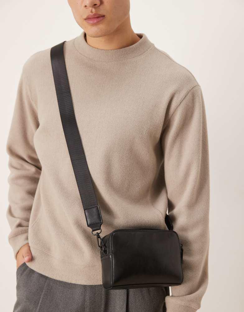 美品　MICHAEL KORS　ESTELLE　クロスボディ　トランク　マイクロ Amazon | [マイケル・コース] ESTELLE トランク クロスボディ マイクロ