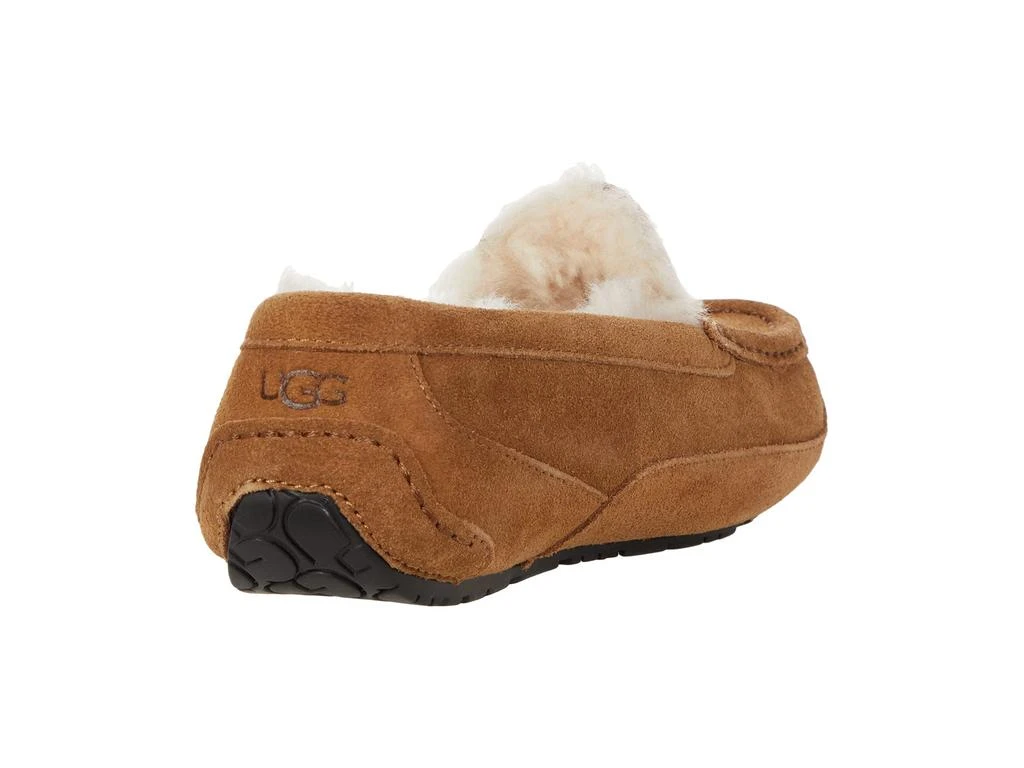 UGG Ascot (Little Kid/Big Kid) 5