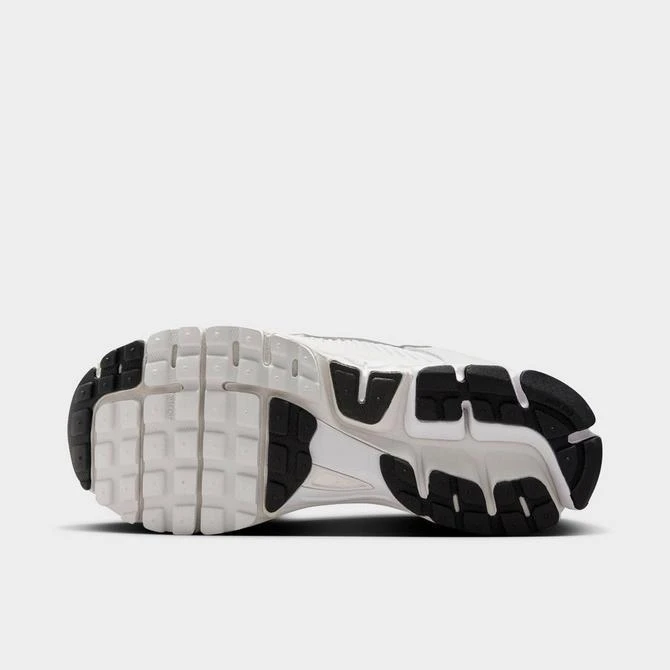 NIKE Women's Nike Zoom Vomero 5 Casual Shoes 6