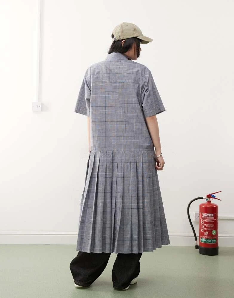 COLLUSION COLLUSION oversized smock midi shirt dress in graphic navy check 3