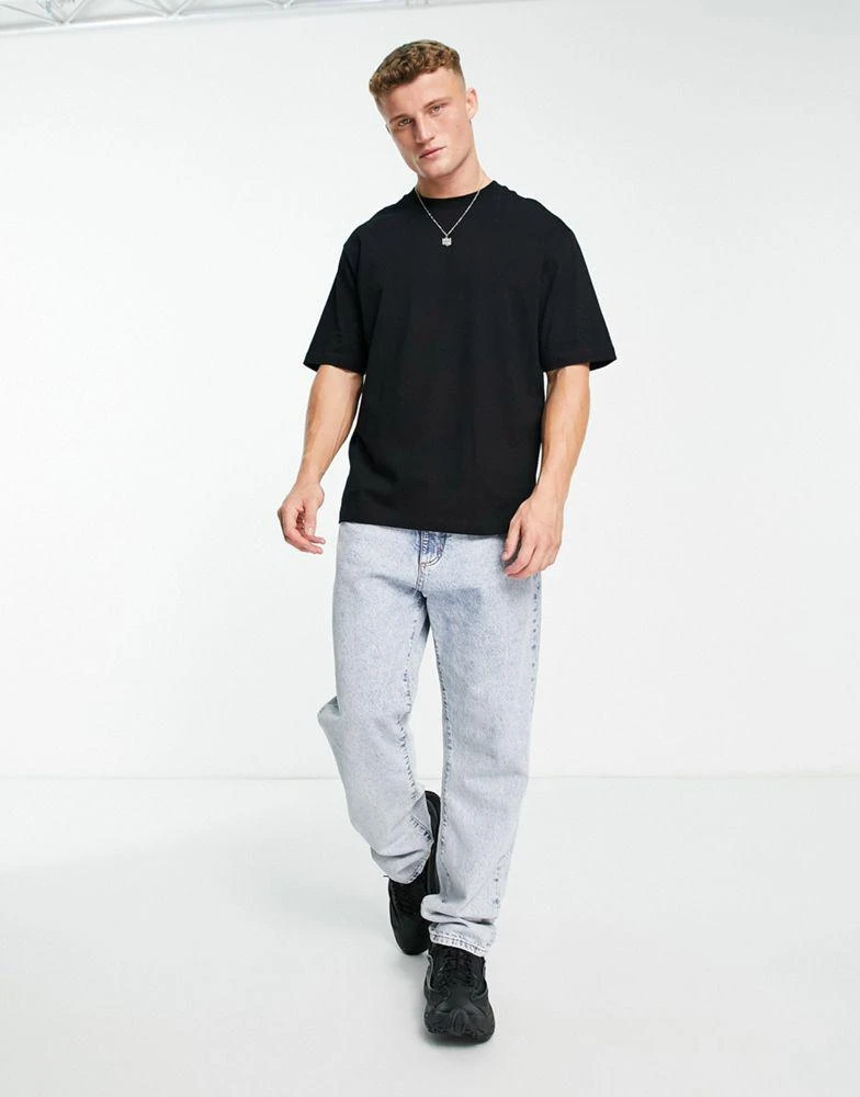 River Island River Island oversized t-shirt in black 4