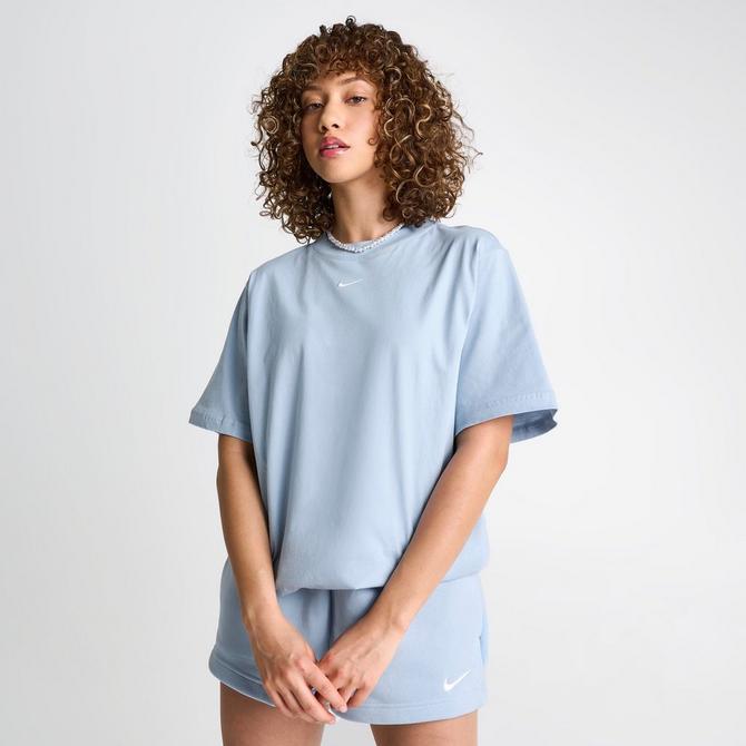nike essential boyfriend tshirt
