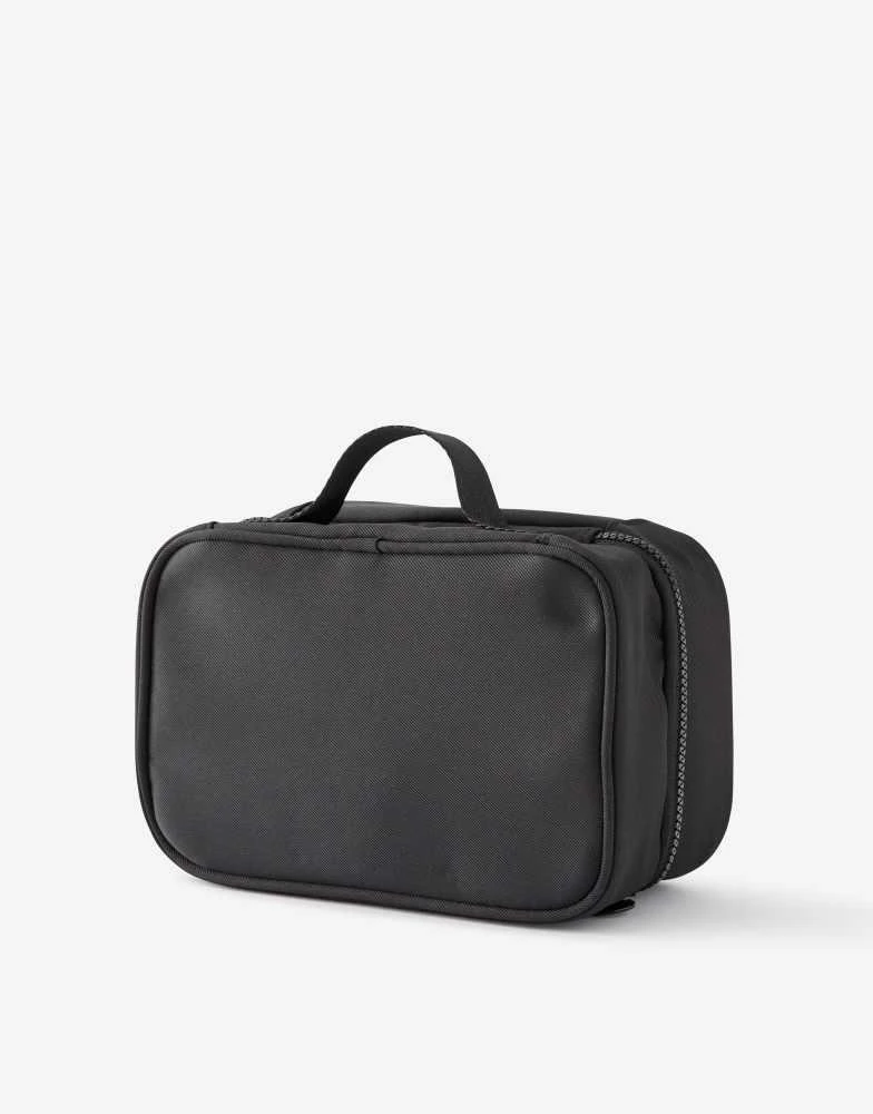 TYPO TYPO Flat lay wash bag in black 1