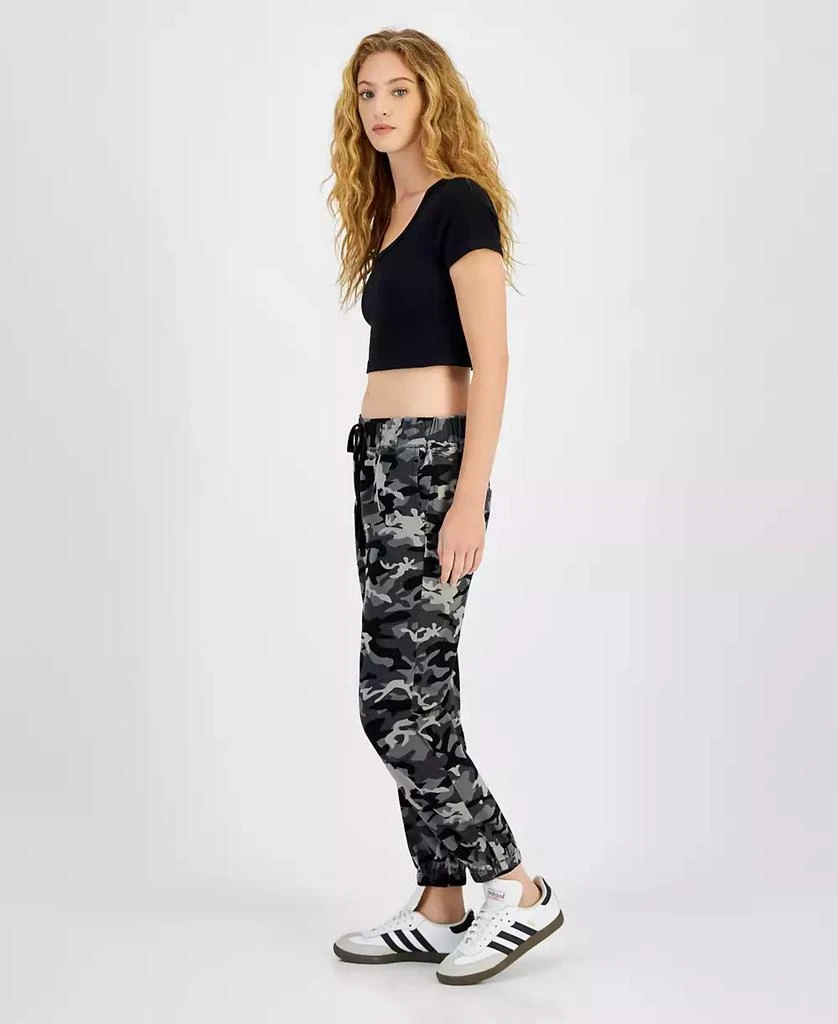Tinseltown Juniors' Camo Jogger Pants 3