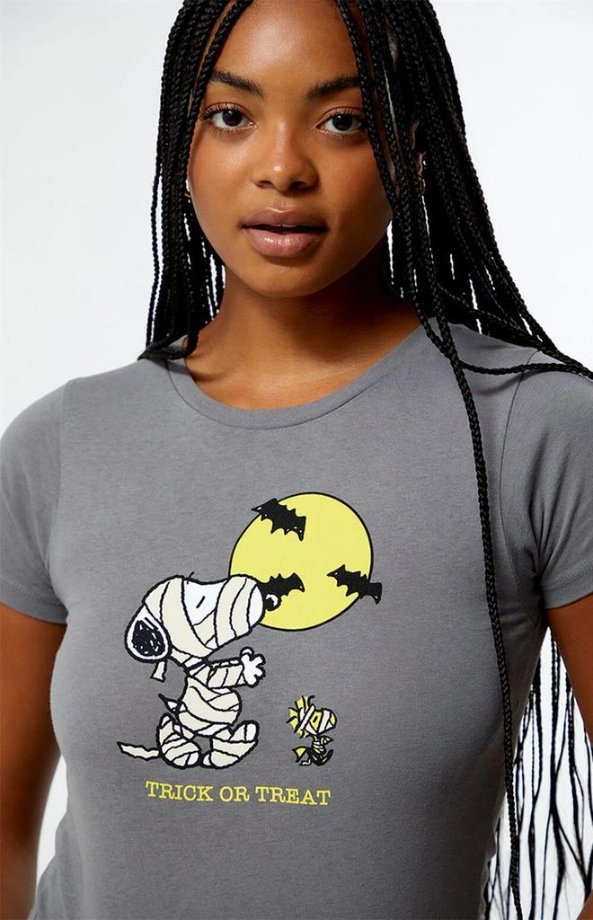 Peanuts Snoopy Trick Or Treat T-Shirt 1