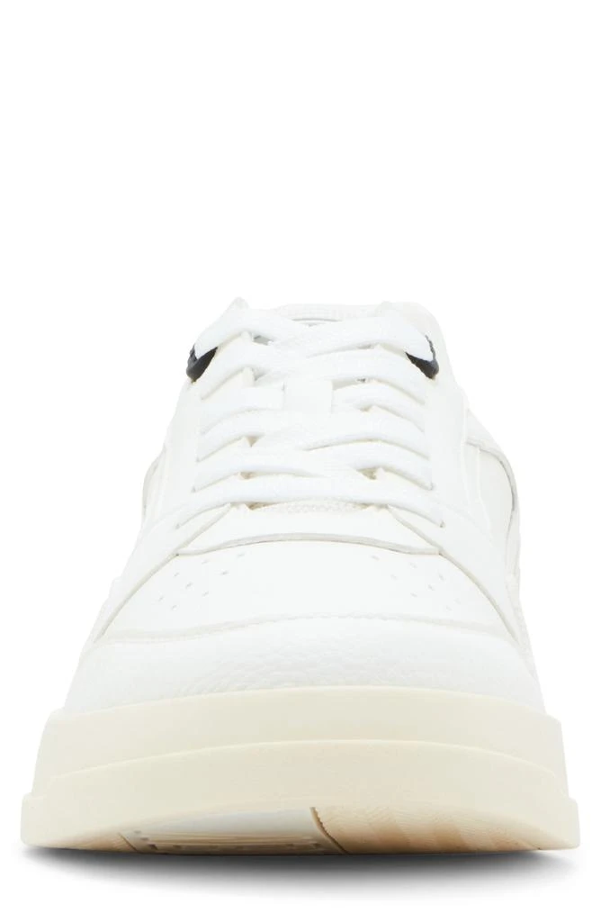 Steve Madden P-Dion Sneaker 3