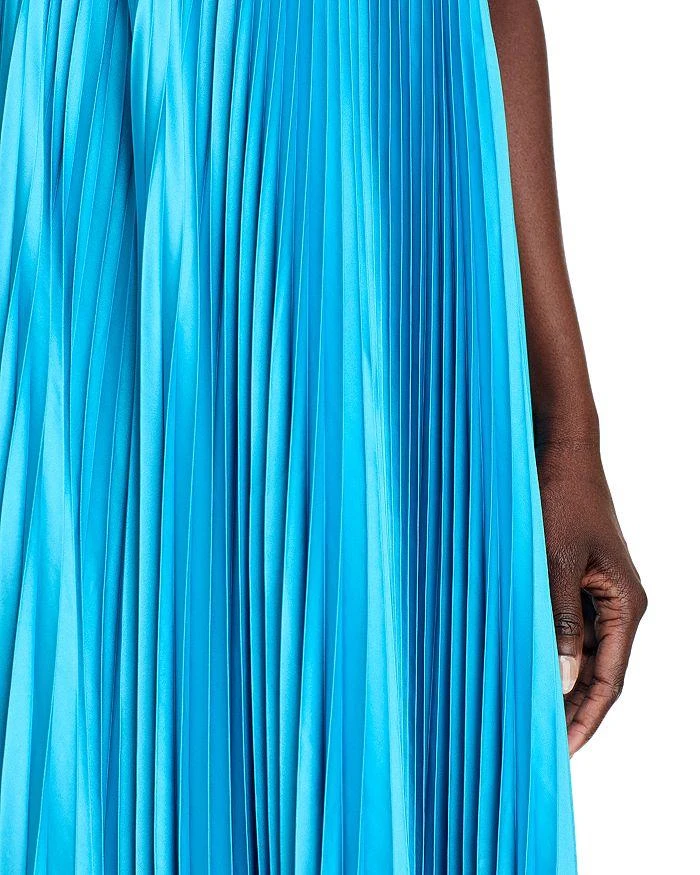 Likely Tino Gown 2